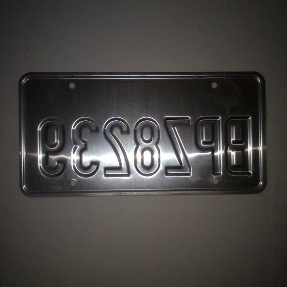 Washington License Plate: Great Condition - Picture 2 of 2